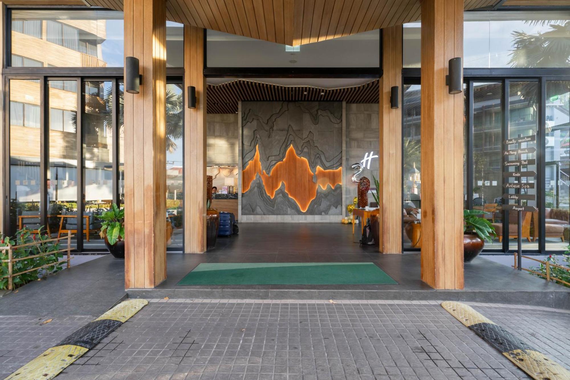 Holiday Inn Resort Krabi Ao Nang Beach By Ihg Dış mekan fotoğraf